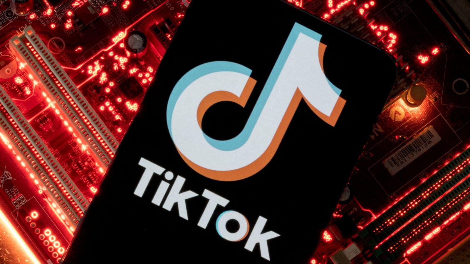 TeachToker, el nuevo perfil de docente que arrasa en TikTok | Ver