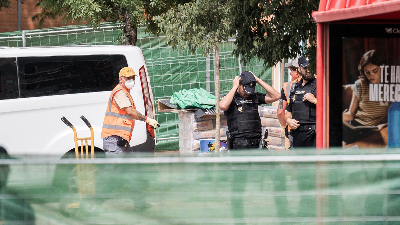 Macrodesalojo de un edificio ocupado desde 2013 en Alcobendas
