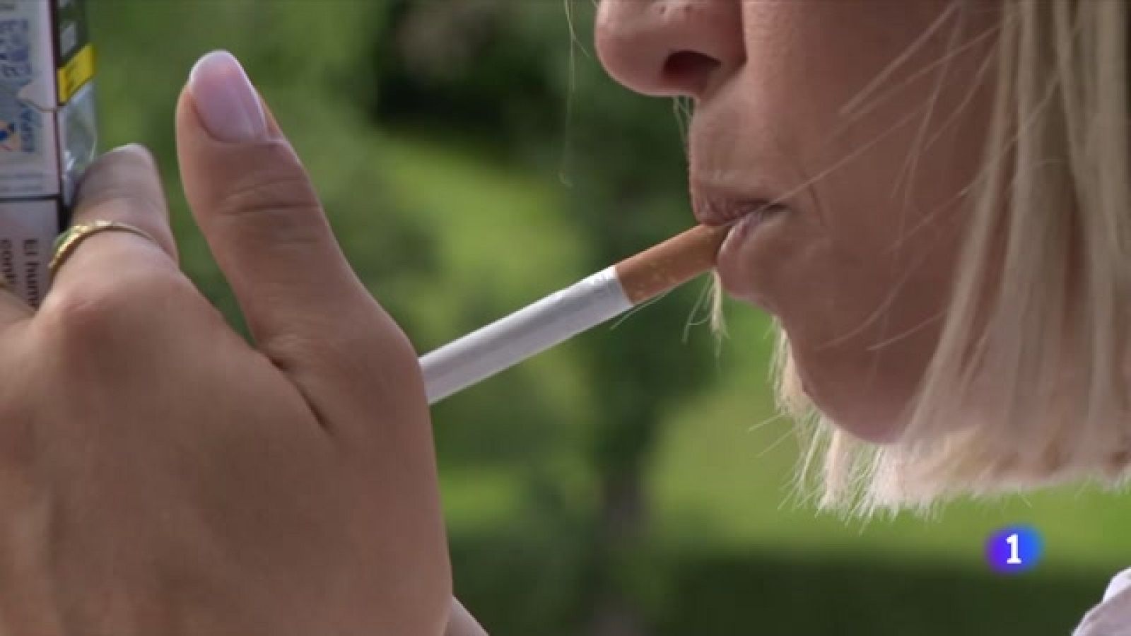 Los niños, fumadores pasivos -Ver ahora