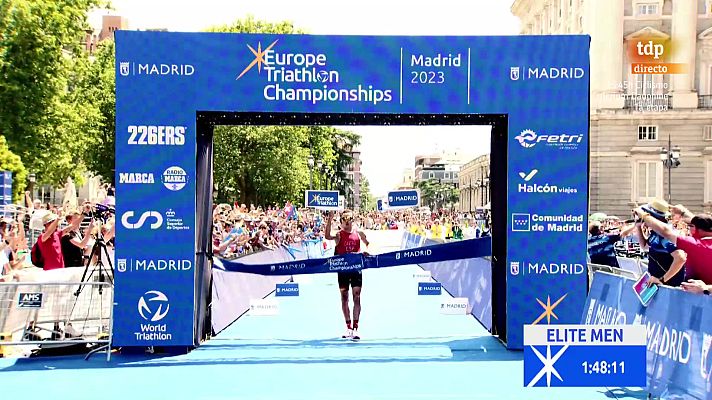 Triatlón - David Castro gana en un agónico sprint el Campeonato de Europa de triatlón