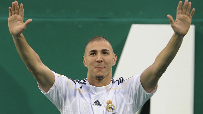 Telediario Fin de Semana - El adiós de Benzema: las mejores imágenes y sonidos de sus 14 temporadas en el Real Madrid