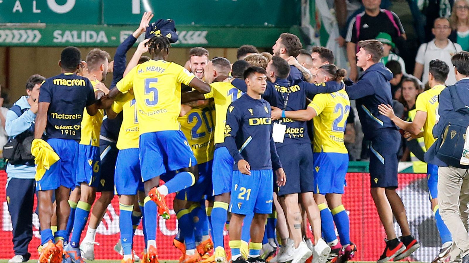 Elche - Cádiz: resumen del partido de la 38ª jornada de Liga - ver ahora