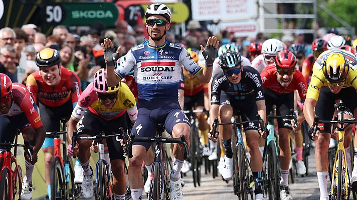 Ciclismo - Dauphiné 2023 | Resumen: Alaphilippe gana al sprint