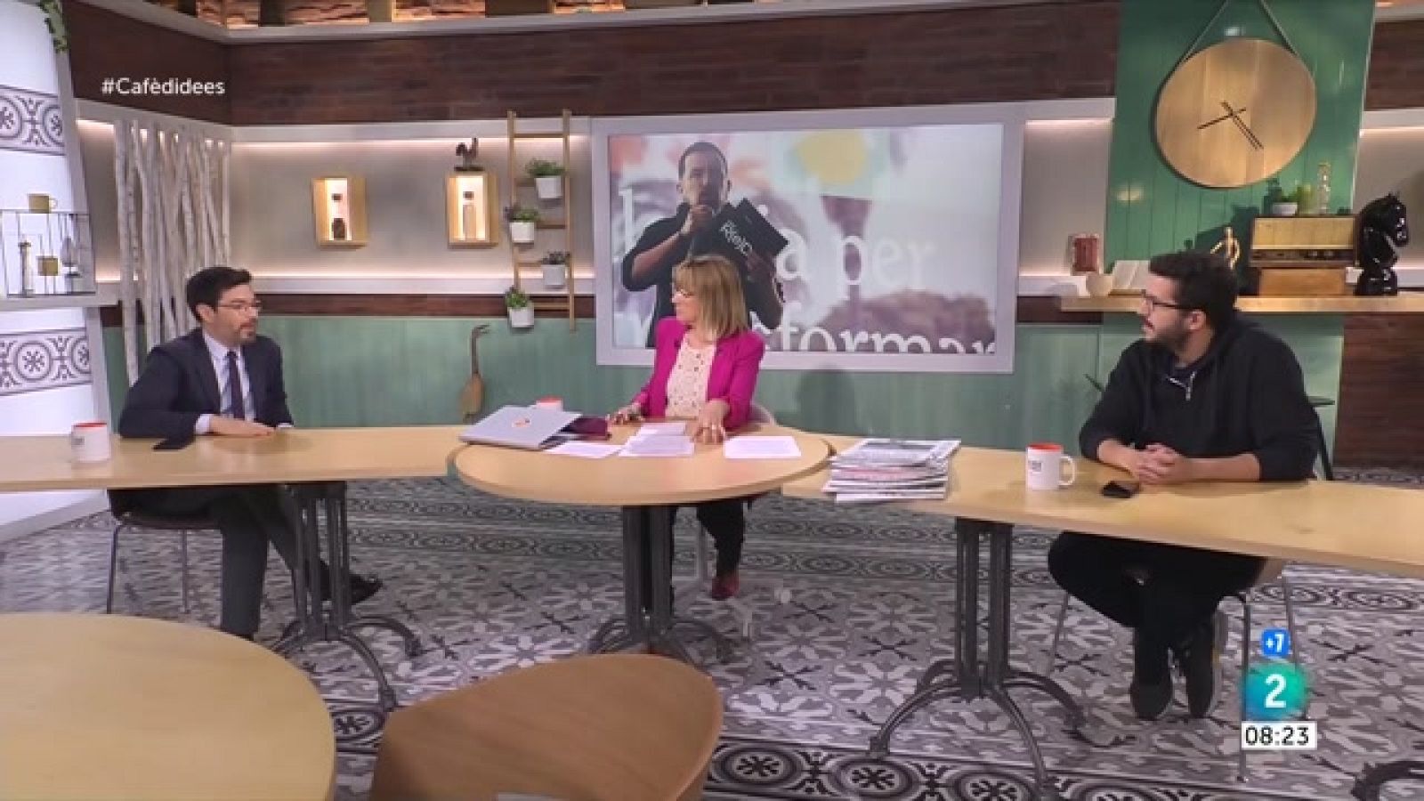 Jéssica Albiach, Dorian i l'ONG Superació