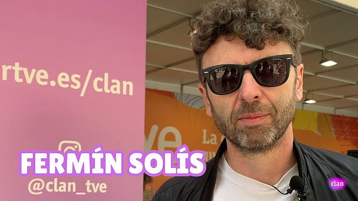  - Fermín Solís en el "Día Clan" de la Feria del Libro