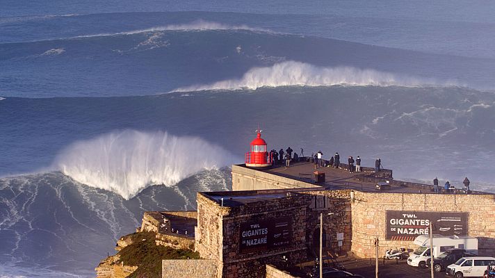 Un planeta espectacular - Olas gigantes