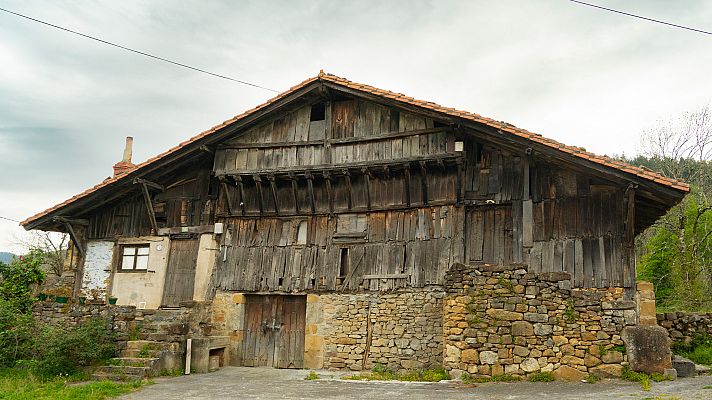 80 cm - Gorbeia, sendas y mitos