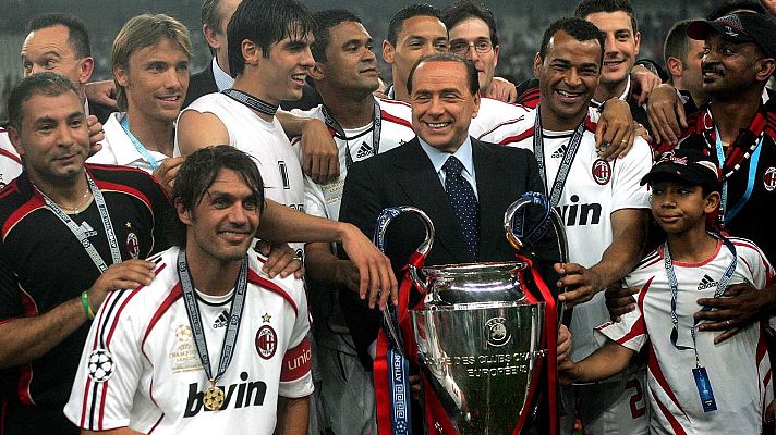 Telediario 1 - Adiós a Berlusconi, expresidente del exitoso AC Milan