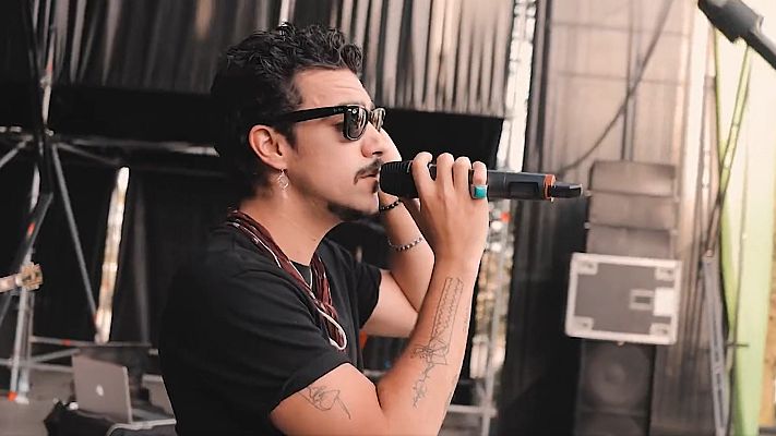 Telediario 1 - Gonzalo Hermida, autor de la BSO de La Promesa de TVE, presenta 'Ciudad Intermitente', su segundo disco