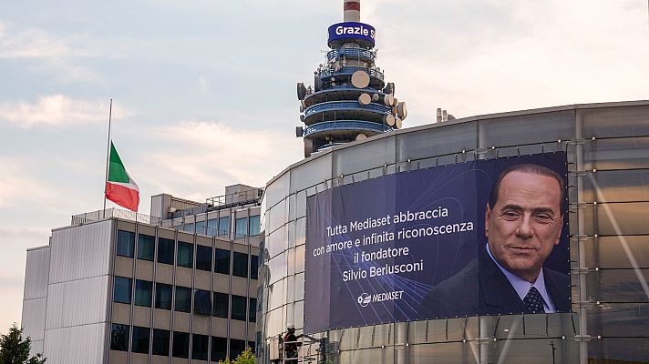 Telediario 1 - ¿Qué va a pasar con la herencia política y empresarial de Berlusconi?