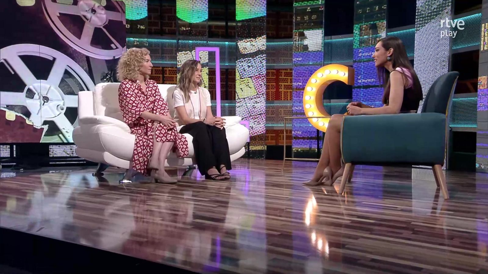 Culturas 2 - Entrevista Maria del Puy y Vanessa Marimbert - Culturas 2 | Ver