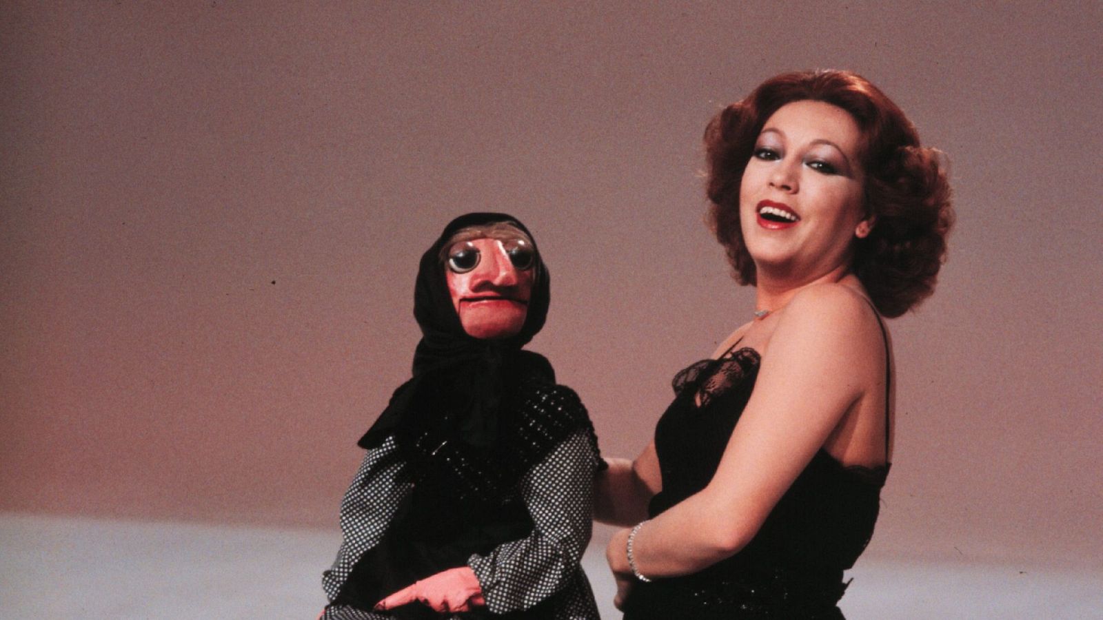 Muere 'Mari Carmen y sus muñecos': dio vida a Doña Rogelia, el pato Nicol o Daisy - Ver ahora