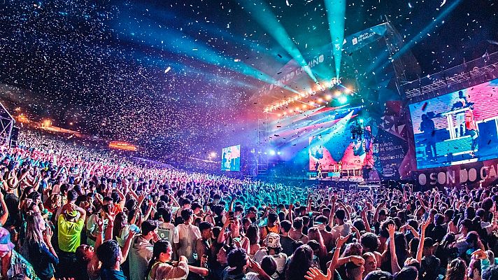 Telediario 1 - O Son do Camiño, cita para 42.000 fieles de música
