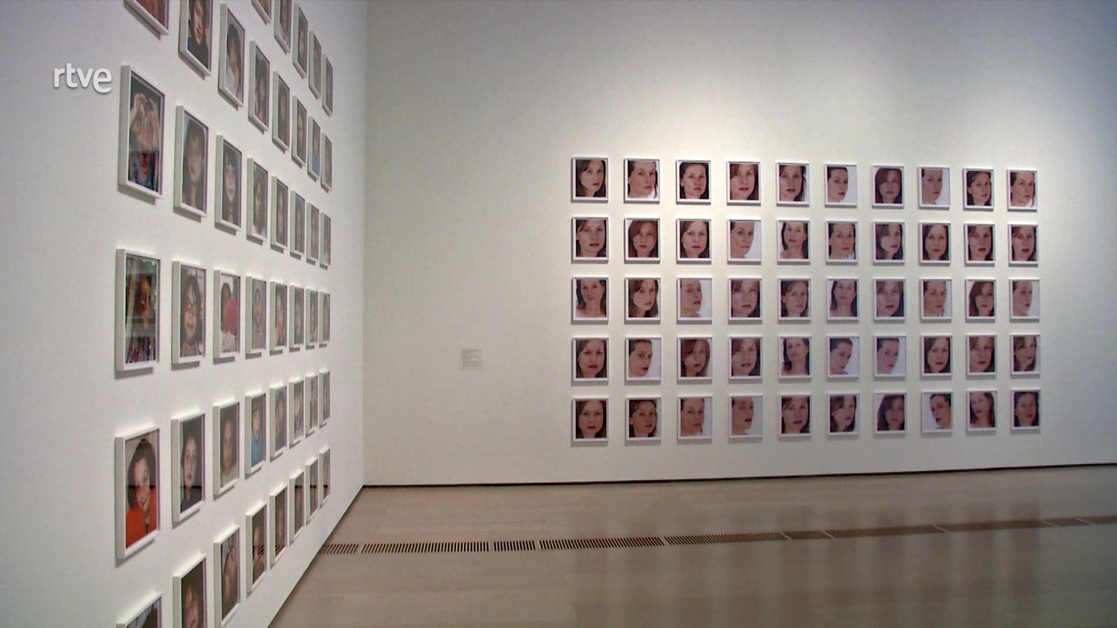 Exposición Roni Horn - Atención obras | Ver