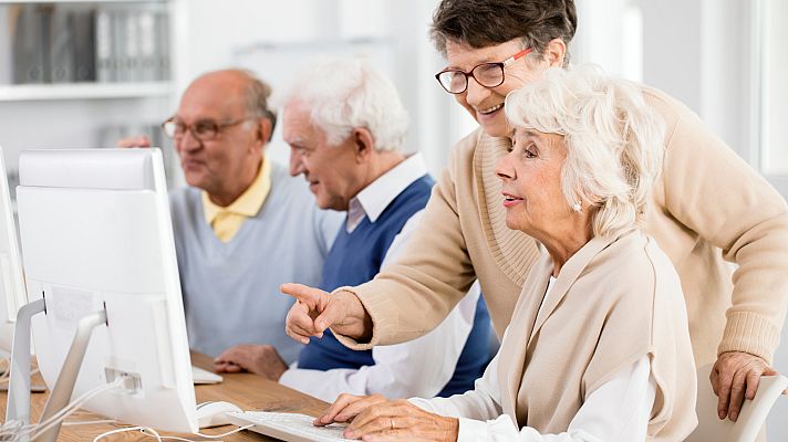 Para todos La 2 - Cibervoluntarios contra la brecha digital