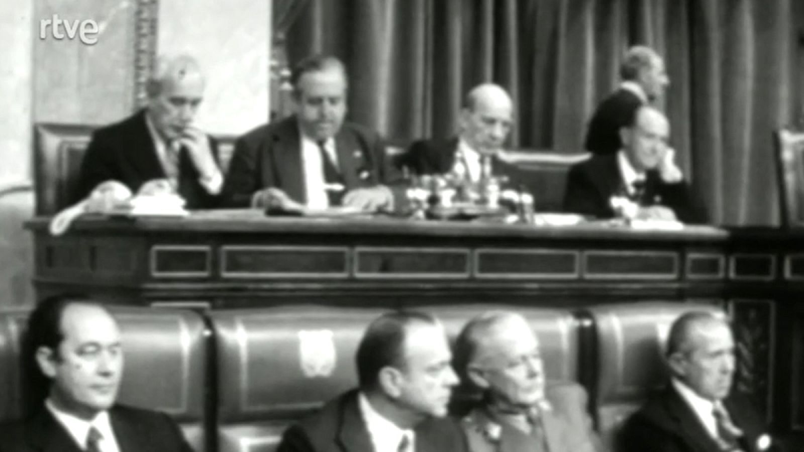 Informe semanal - Partidos políticos sí... pero - Fue noticia en el Archivo de RTVE | Ver