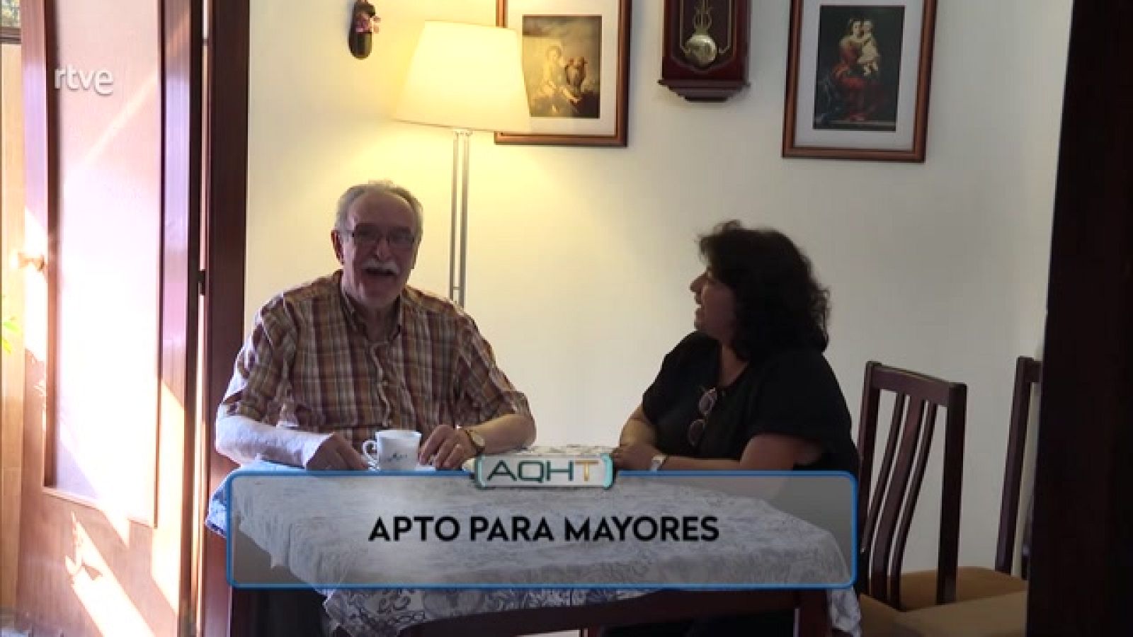 AQUÍ HAY TRABAJO - Cuidar a los mayores en su casa - ver ahora