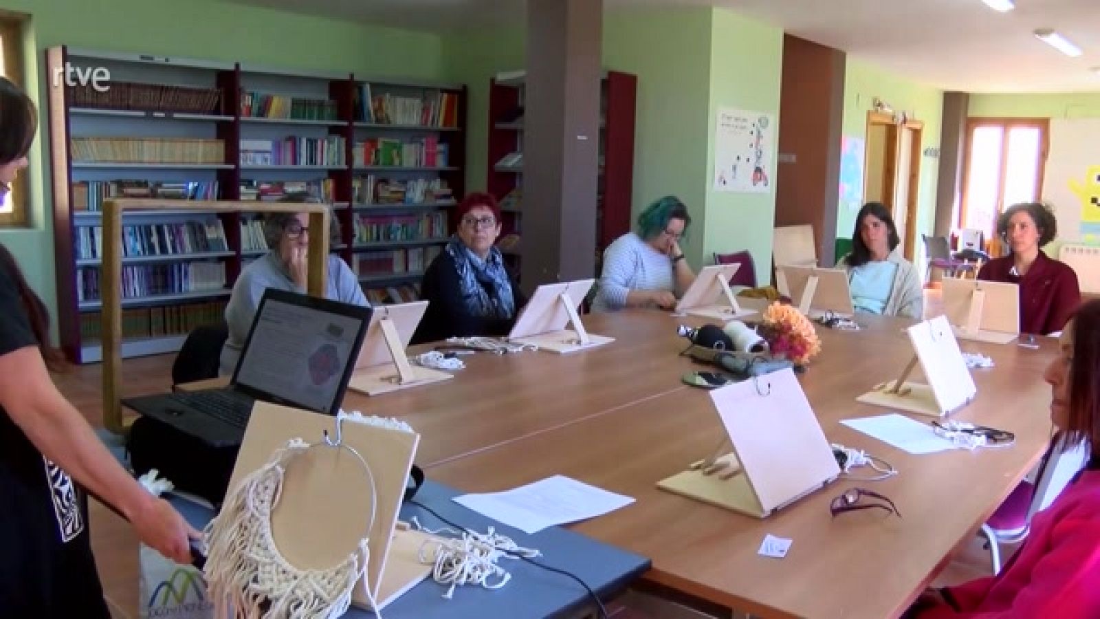 Mujer: La clave del territorio