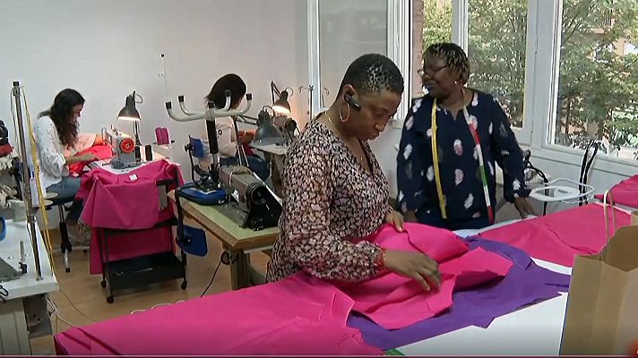 RTVE Igualdad - Costura Poderosa: una empresa solidaria que pide ayuda para evitar el cierre