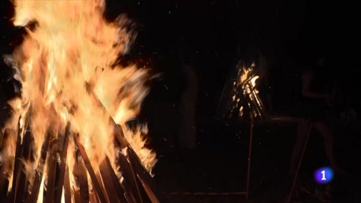 Telediario Fin de Semana - Celebración de la Noche de San Juan