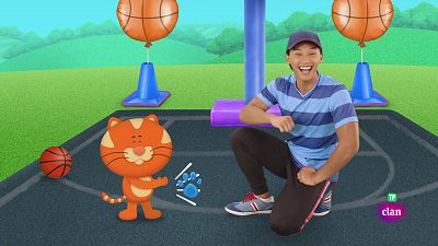 El espéctaculo deportivo de Blue en el jardín