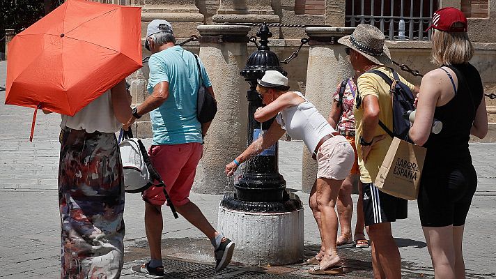 Telediario 2 - La primera ola de calor del verano activa las alertas en 24 provincias