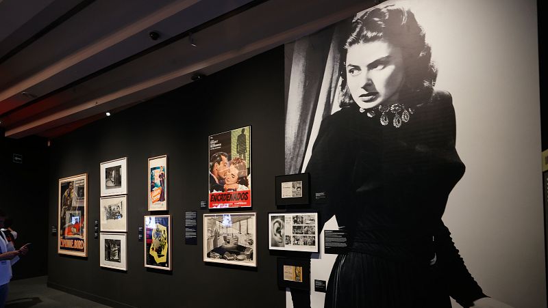 De James Bond a Edward Snowden: los objetos del cine de espías | Ver