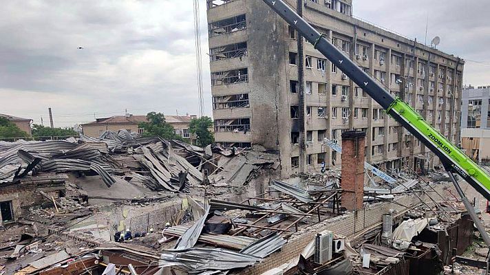 Telediario 1 - Varios menores entre los fallecidos en un ataque ruso con misiles en Kramatorsk