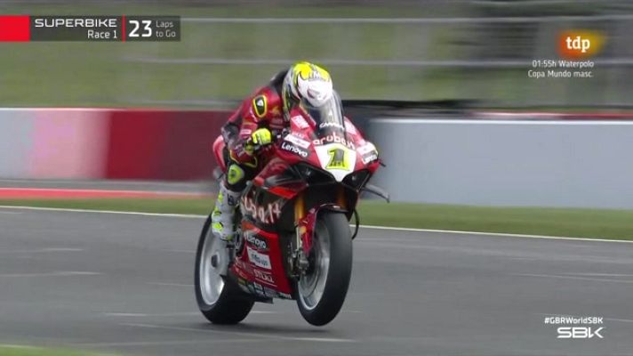 Mundial de Superbike - Prueba Donington Park. WSBK 1ª carrera