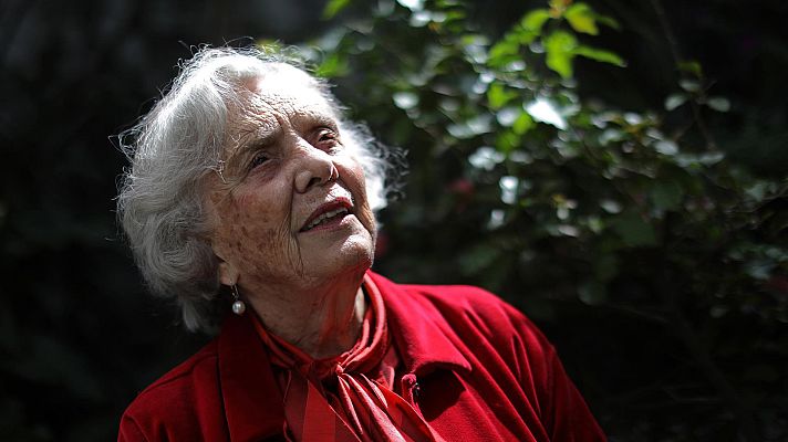 Fin de semana 24h - Elena Poniatowska: "La literatura le da sentido a tu paso por la vida"