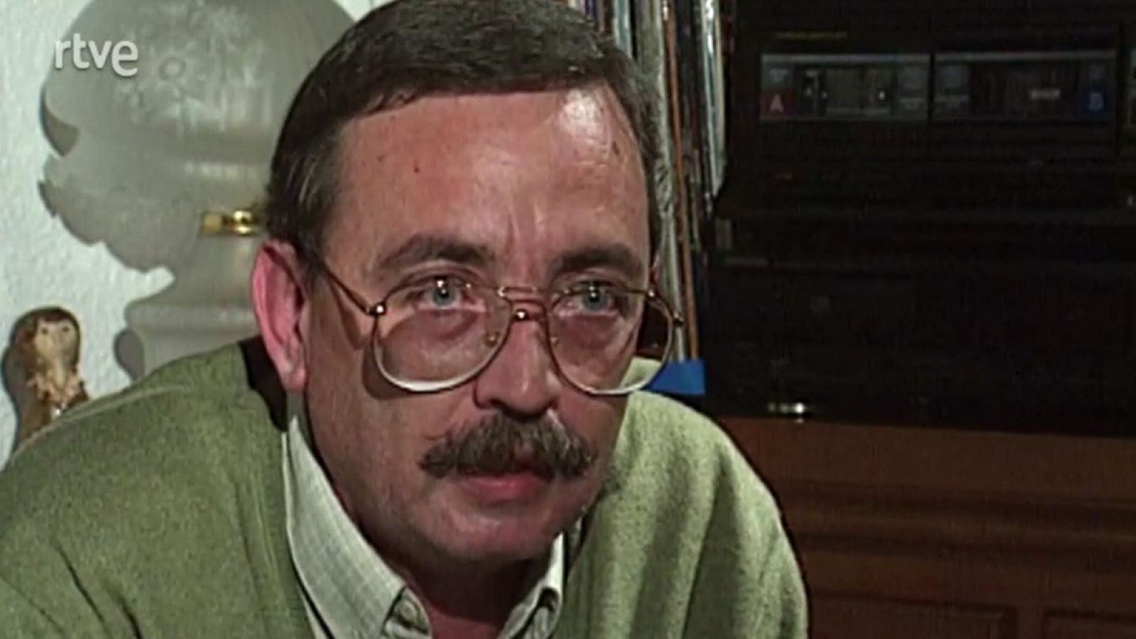 Línea 900 - Autocares. Todo por un billete - Línea 900 | Ver