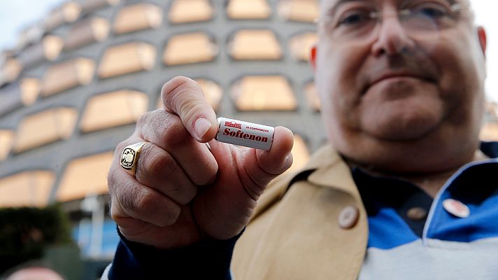 Telediario 1 - Las víctimas de la Talidomida califican de "insuficientes" las ayudas