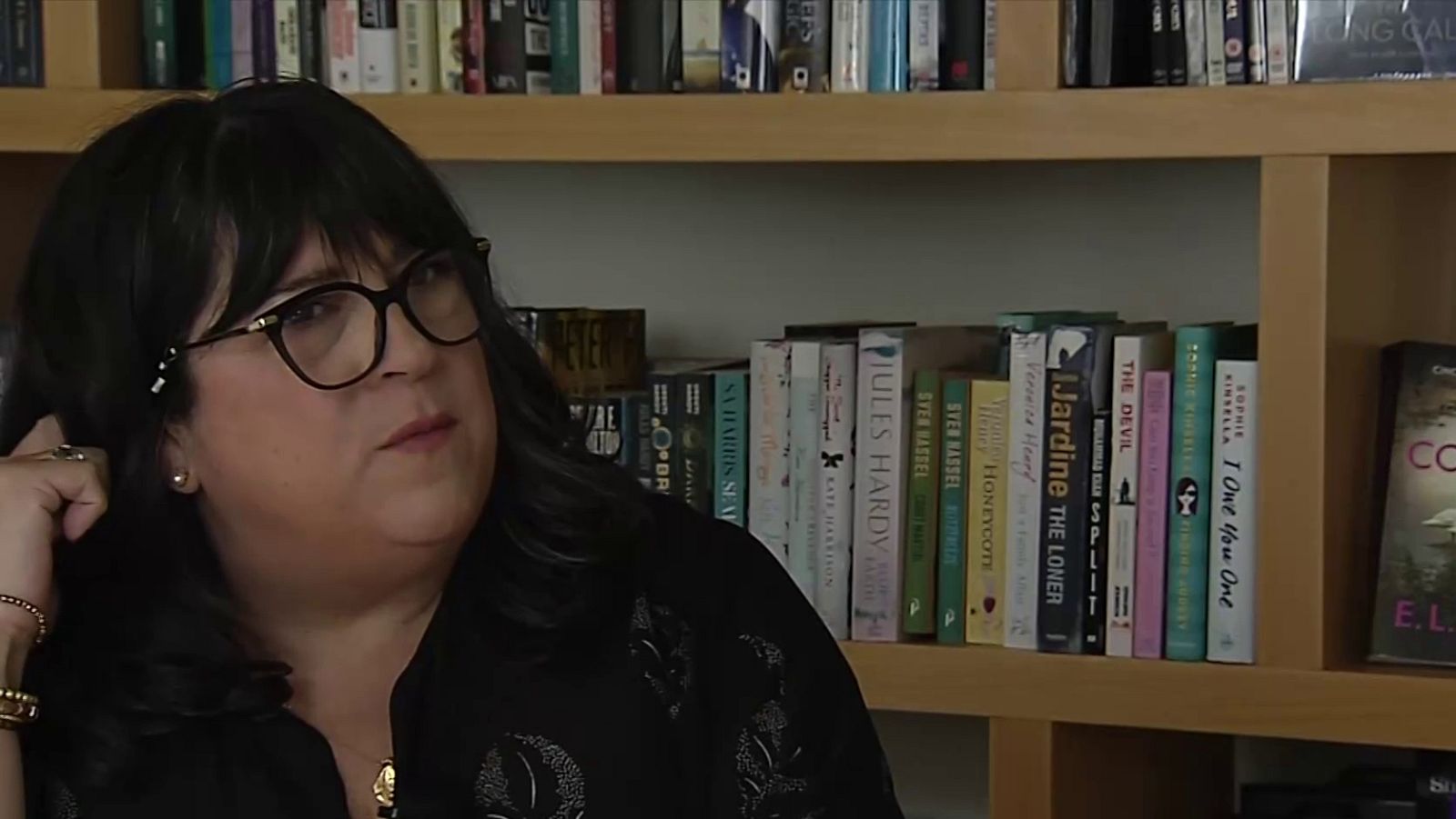 'La condesa' es la nueva novela romántica de E. L. James, la autora de '50 sombras de Grey' | Ver