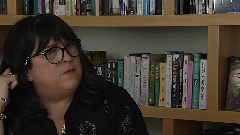 'La condesa' es la nueva novela romántica de E. L. James, la autora de '50 sombras de Grey' | Ver