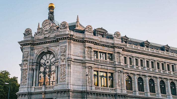 Telediario 1 - El Banco de España advierte del aumento de hogares que no pueden cubrir sus gastos esenciales