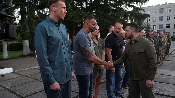 Telediario Fin de Semana - Los comandantes de Azov quieren volver al frente