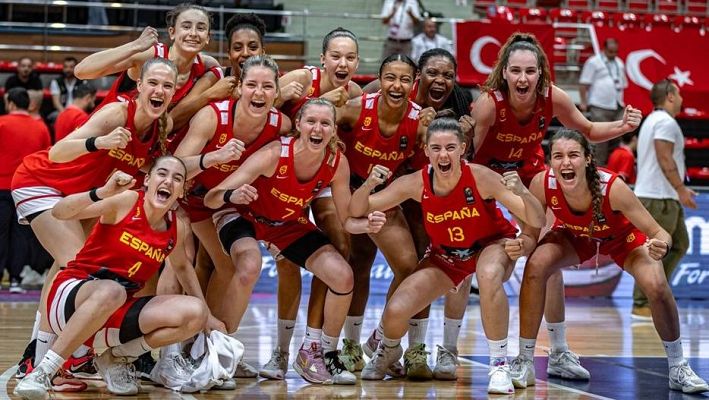 Telediario Matinal - España gana a Serbia y se cuelga el bronce del Europeo femenino sub-18