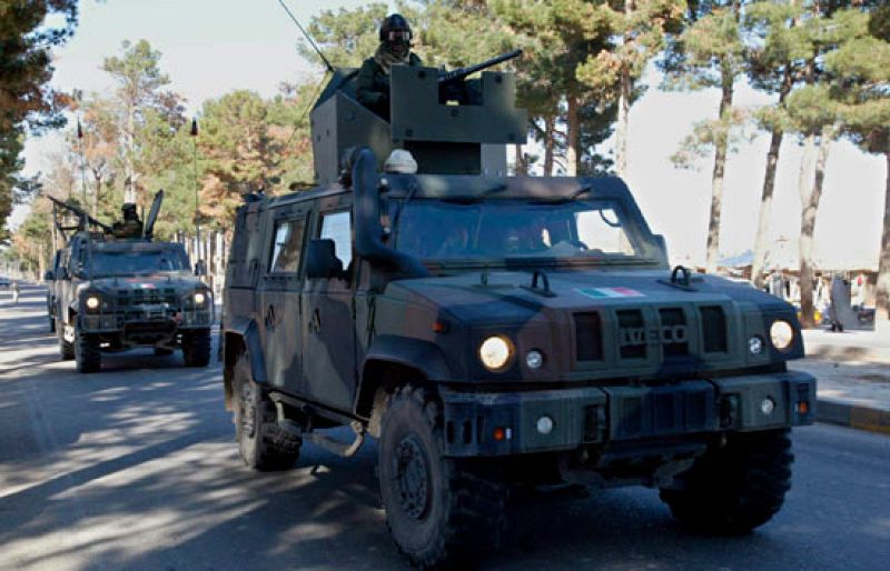 Afganistán vive el segundo día de la ofensiva contra los talibanes