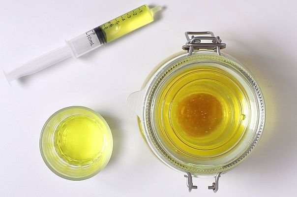 Hablando claro - Los riesgos para la salud del dióxido de cloro: un supuesto 'curalotodo' con efectos letales