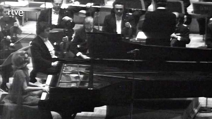 Orquesta y Coro de RTVE - Orquesta Sinfónica de RTVE: obras de Villa Rojo, Sant Saen