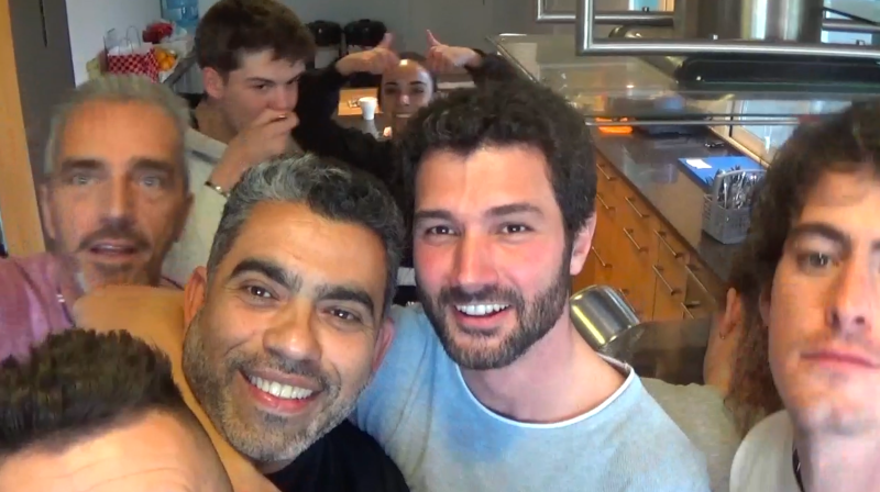 Primeras pr�cticas de cocina en la casa de MasterChef 11 | Ver