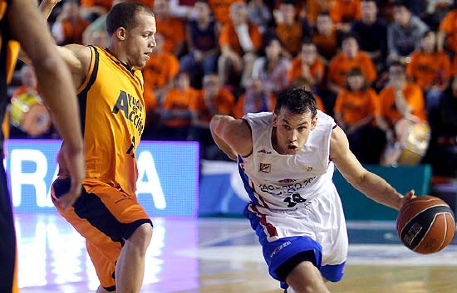 Ayuda en Acción 80 - 64 Xacobeo - Baloncesto en RTVE | Ver