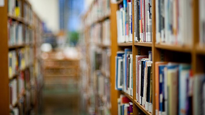 Telediario 1 - El Ayuntamiento de Burriana anula la suscripción municipal a revistas catalanas porque "promueven el separatismo"