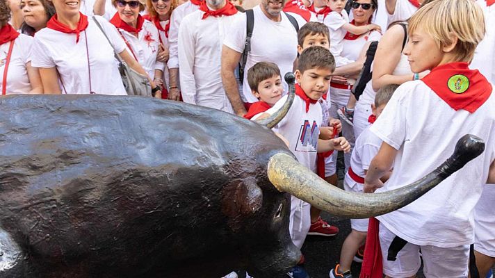 Telediario 1 - El encierro txiqui: una tradición para que los más pequeños corran en San Fermín