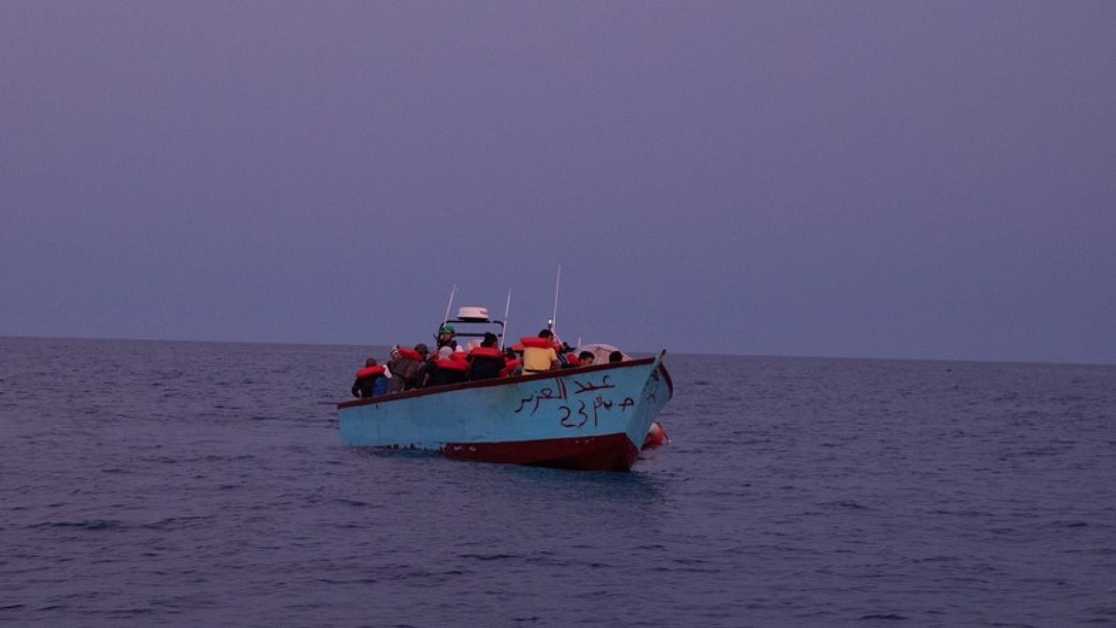 Rescatan a 41 migrantes, entre ellas 25 menores no acompañados, frente a las costas de Libia
