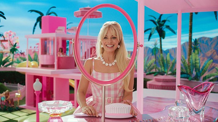 Telediario 1 - Llega a los cines 'Barbie', uno de los estrenos más esperados que llenará de rosa las salas