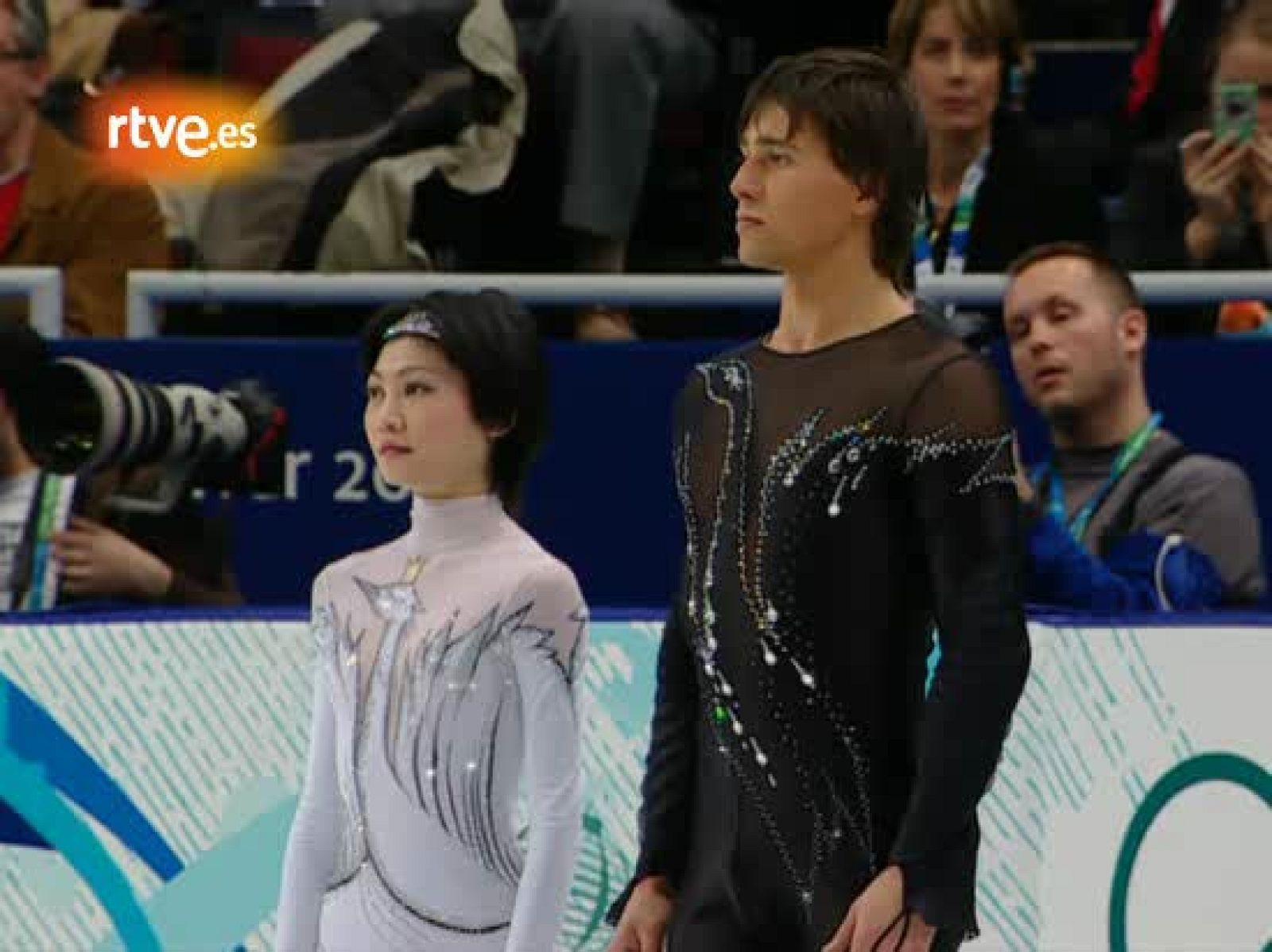 Yuko Kavaguti y Alexander Smirnov en el programa corto de parejas | Ver