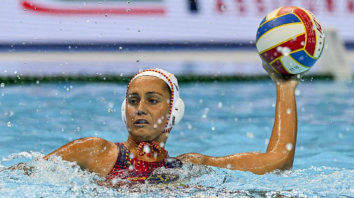 Waterpolo - La selección española femenina de waterpolo abusa de Kazajistán y se medirá en los cruces con Francia