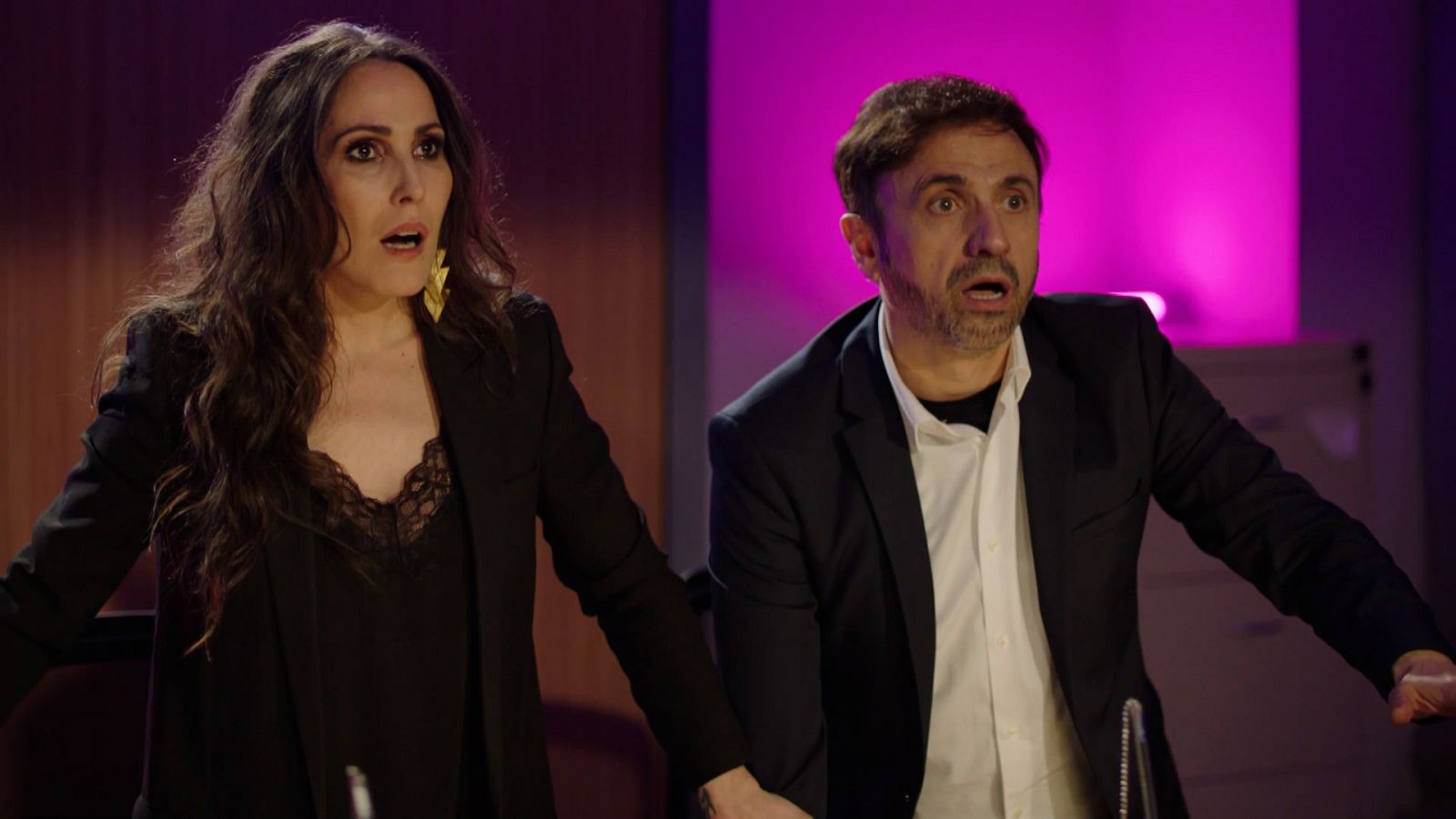 José Mota Live Show - 'Bank Singer, adivina quién manga'