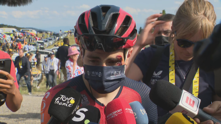 Tour de Francia - Tour de Francia 2023 | Carlos Rodríguez llega a la meta de Le Markstein visiblemente dolorido tras la caída en la etapa 20
